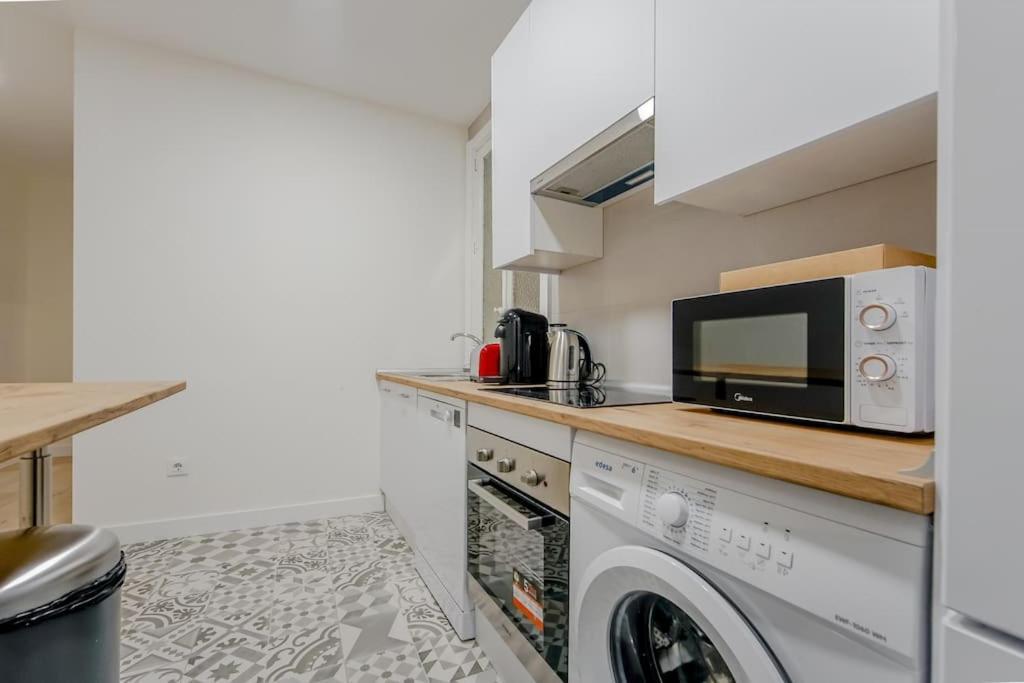 Modern Apt Para 6Px En La Plaza De Tirso De Molina マドリード エクステリア 写真