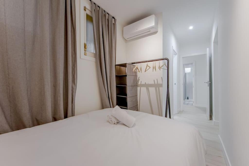 Modern Apt Para 6Px En La Plaza De Tirso De Molina マドリード エクステリア 写真